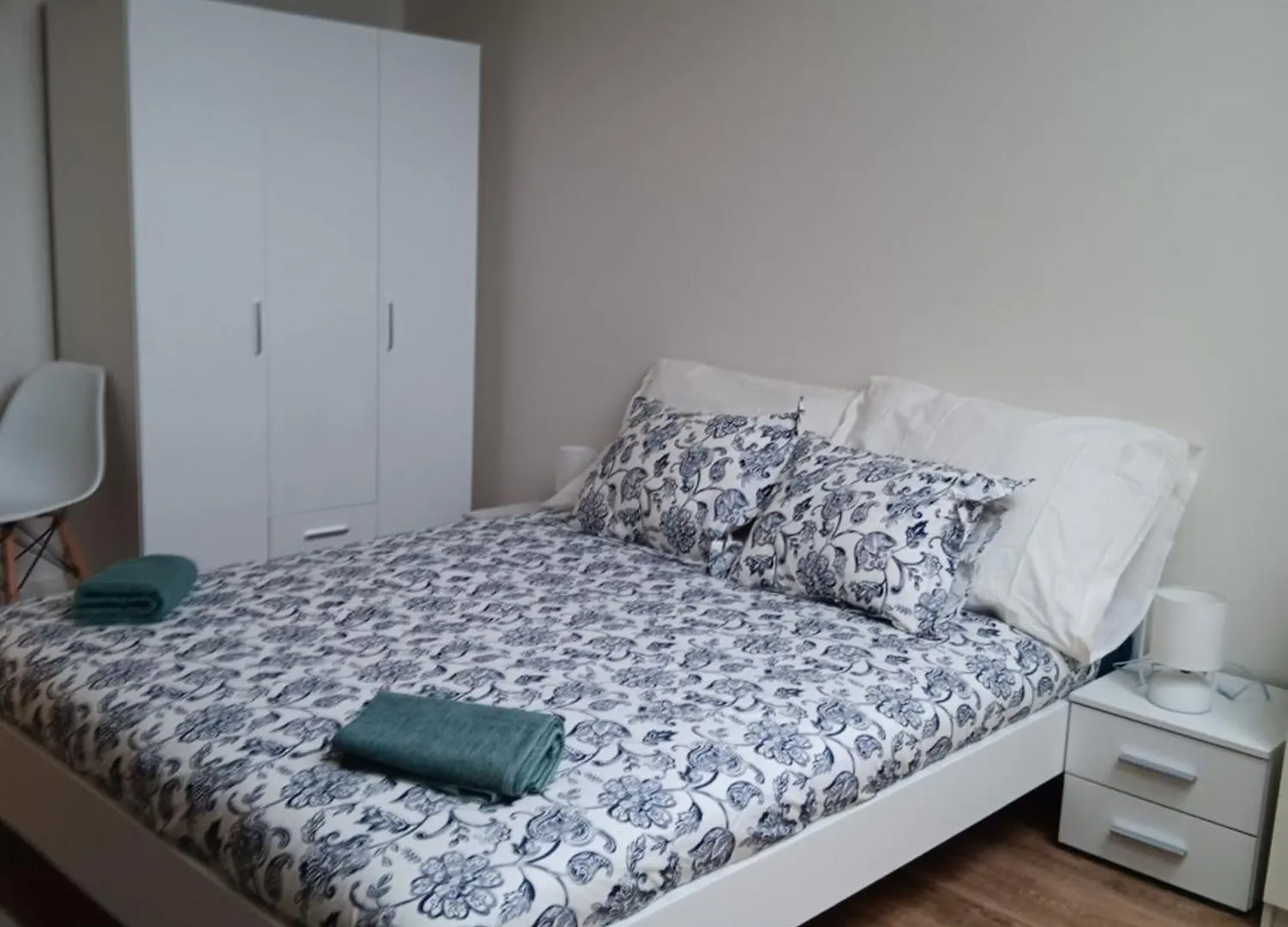 Cozy 1 Bedroom Apartment Πράγα